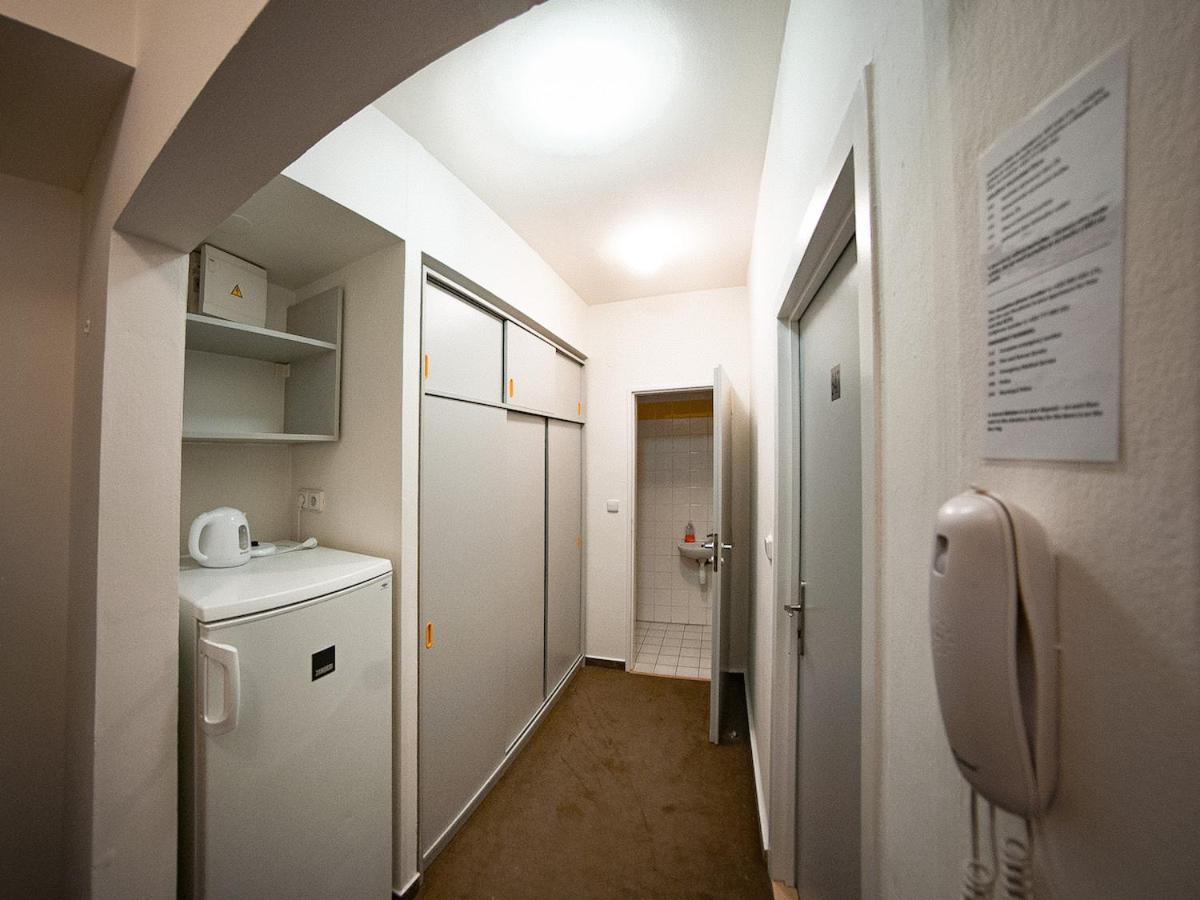 Univerzita Palackeho V Olomouci Hostel Luaran gambar